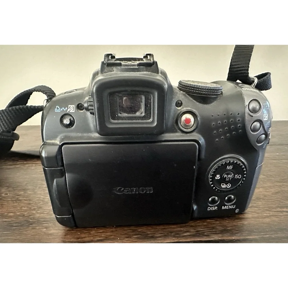 Canon PowerShot SX10 IS 10MP Digital Camera 20x Optical Zoom Flip Screen Tested